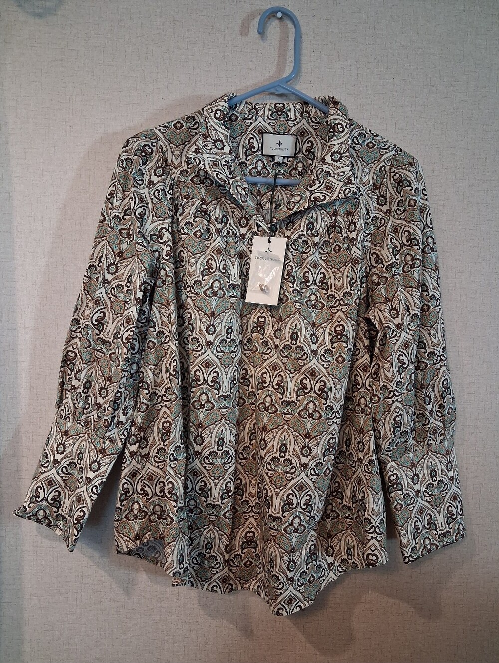 Tuckernuck Paisley-Print Button Down Shirt in Green and Cream Sz L New